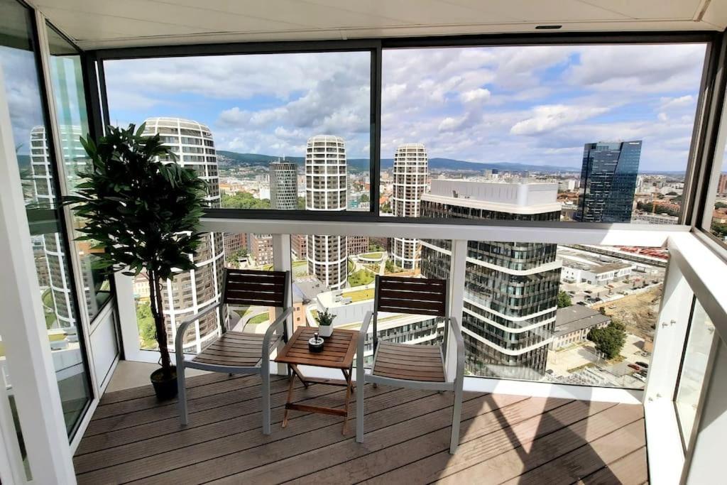 Apartman Unrivaled Look Over The City, 27th. Floor, Access 24/7